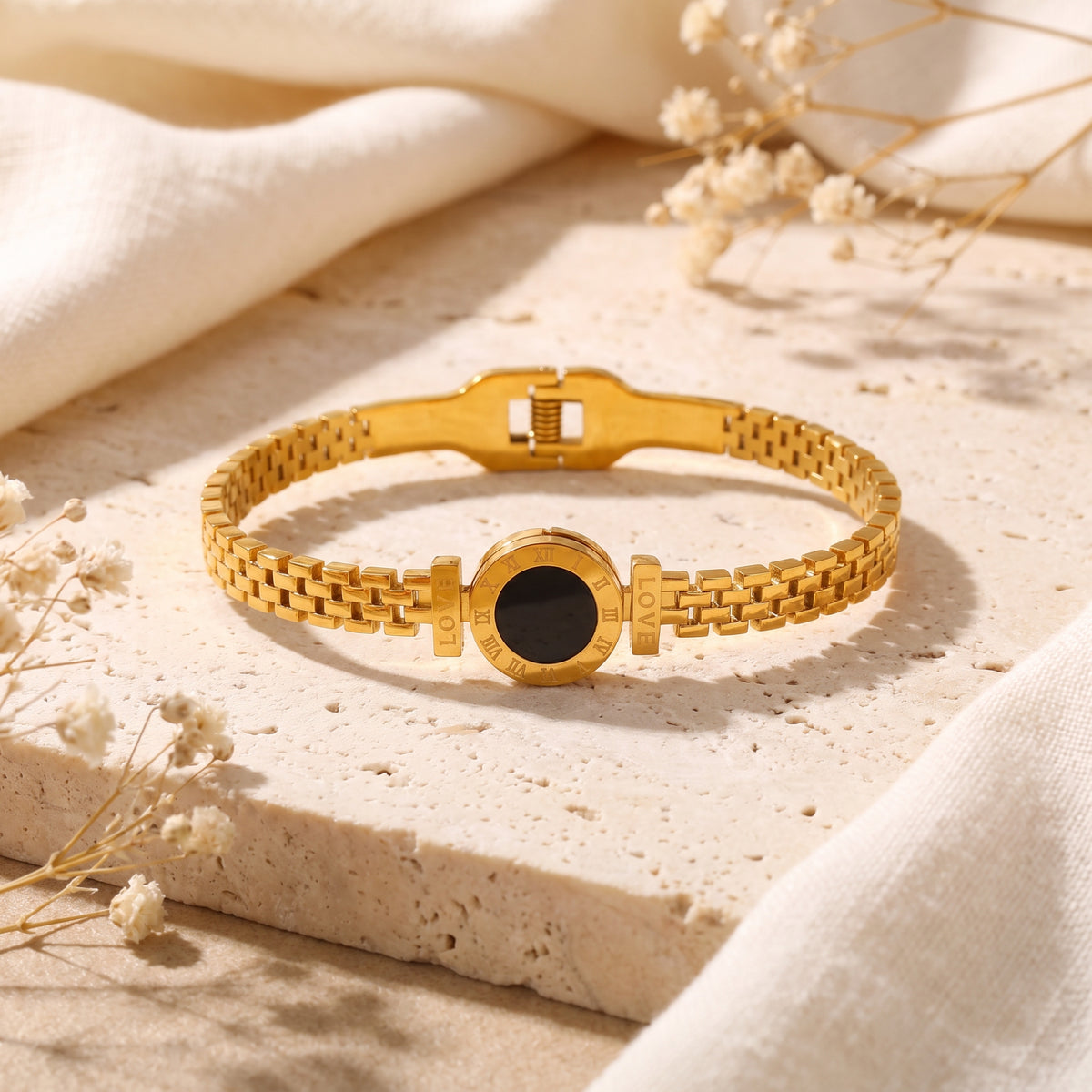 The Roman Link Bracelet