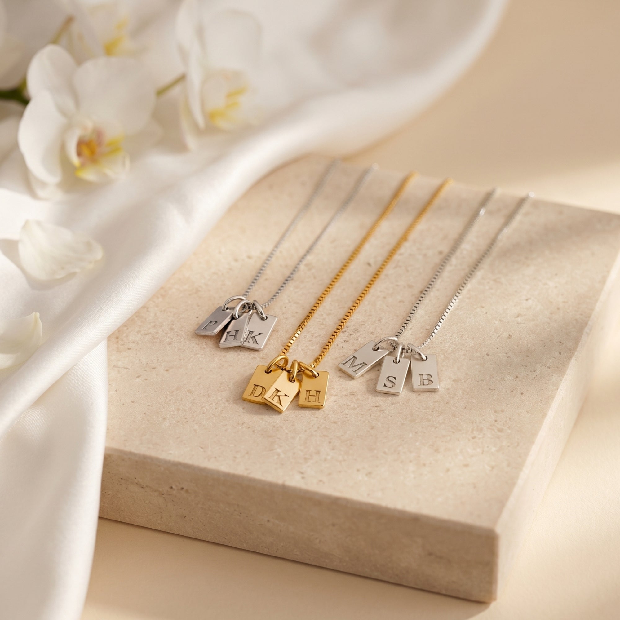 The Arden Pendant Necklace