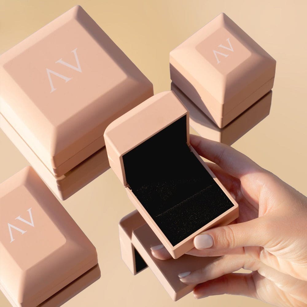 クリムゾンブルーム:フローラル ラウンドカット ルビー ネックレス - S925