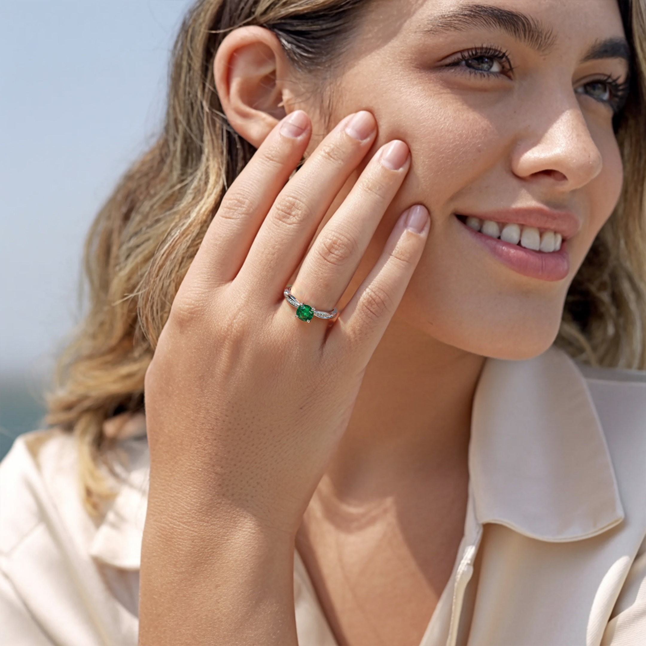 ツイストバンド 1CT ラウンドカット グリーンモアッサナイトリング