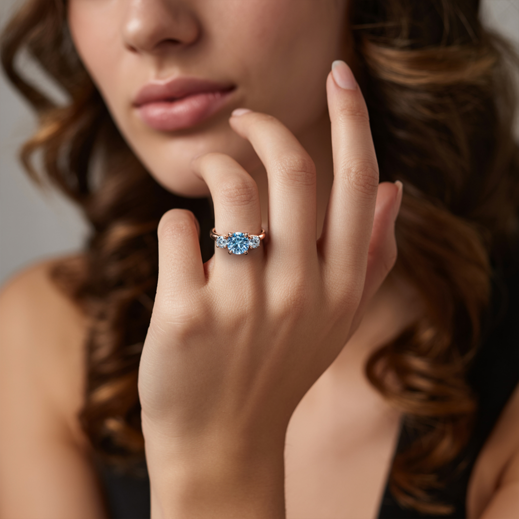 カタリーナ – スリーストーン モアッサナイトリング