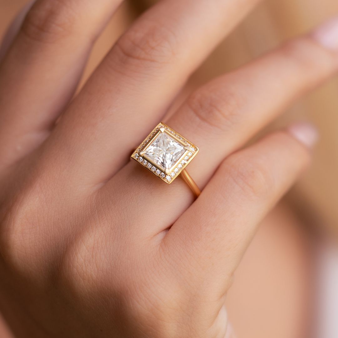 オリビア - ゴールド