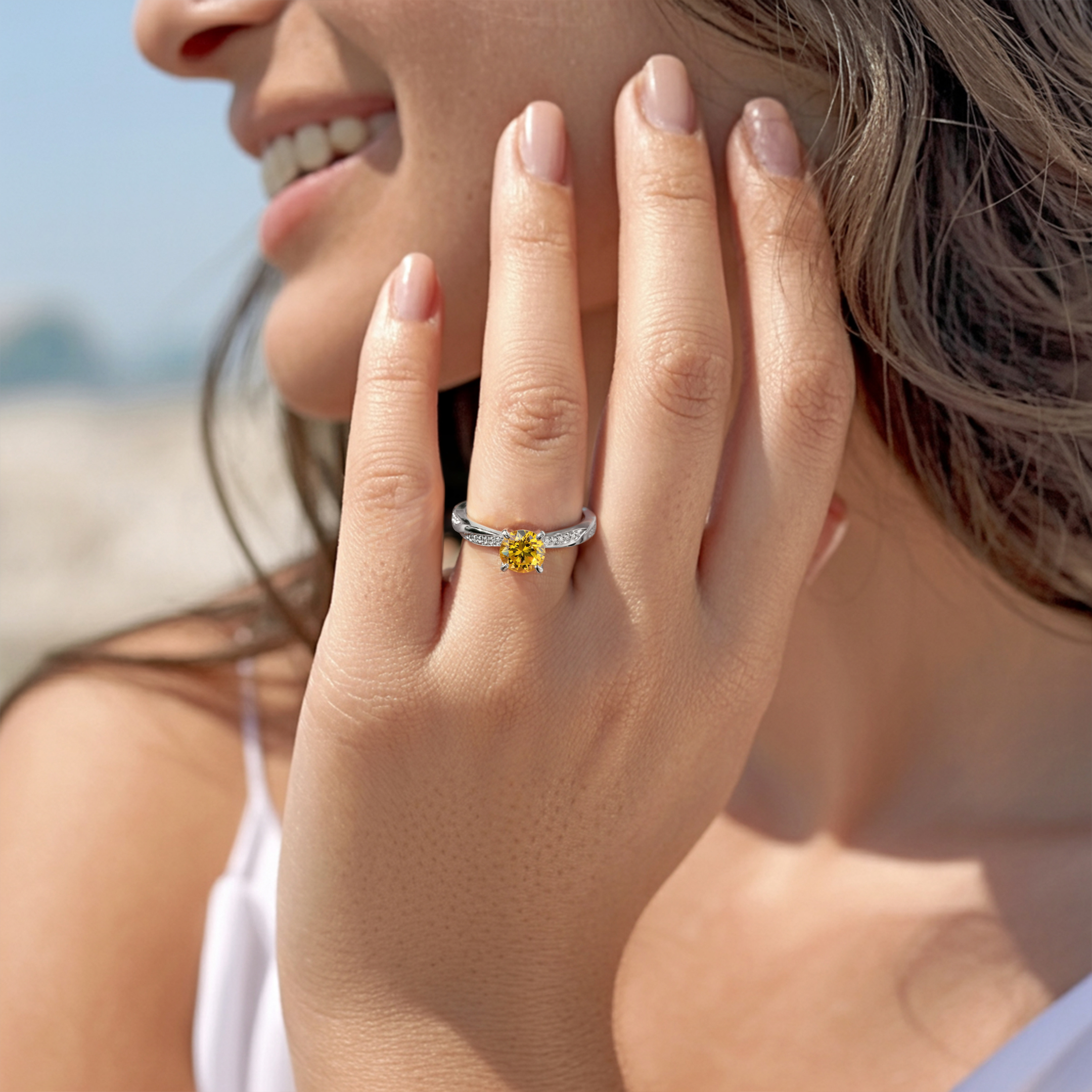 ツイストバンド 1CT ラウンドカット イエローモアサナイトリング