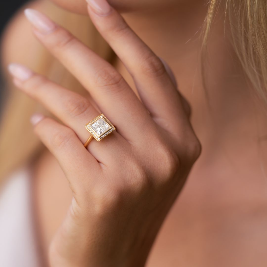 オリビア - ゴールド