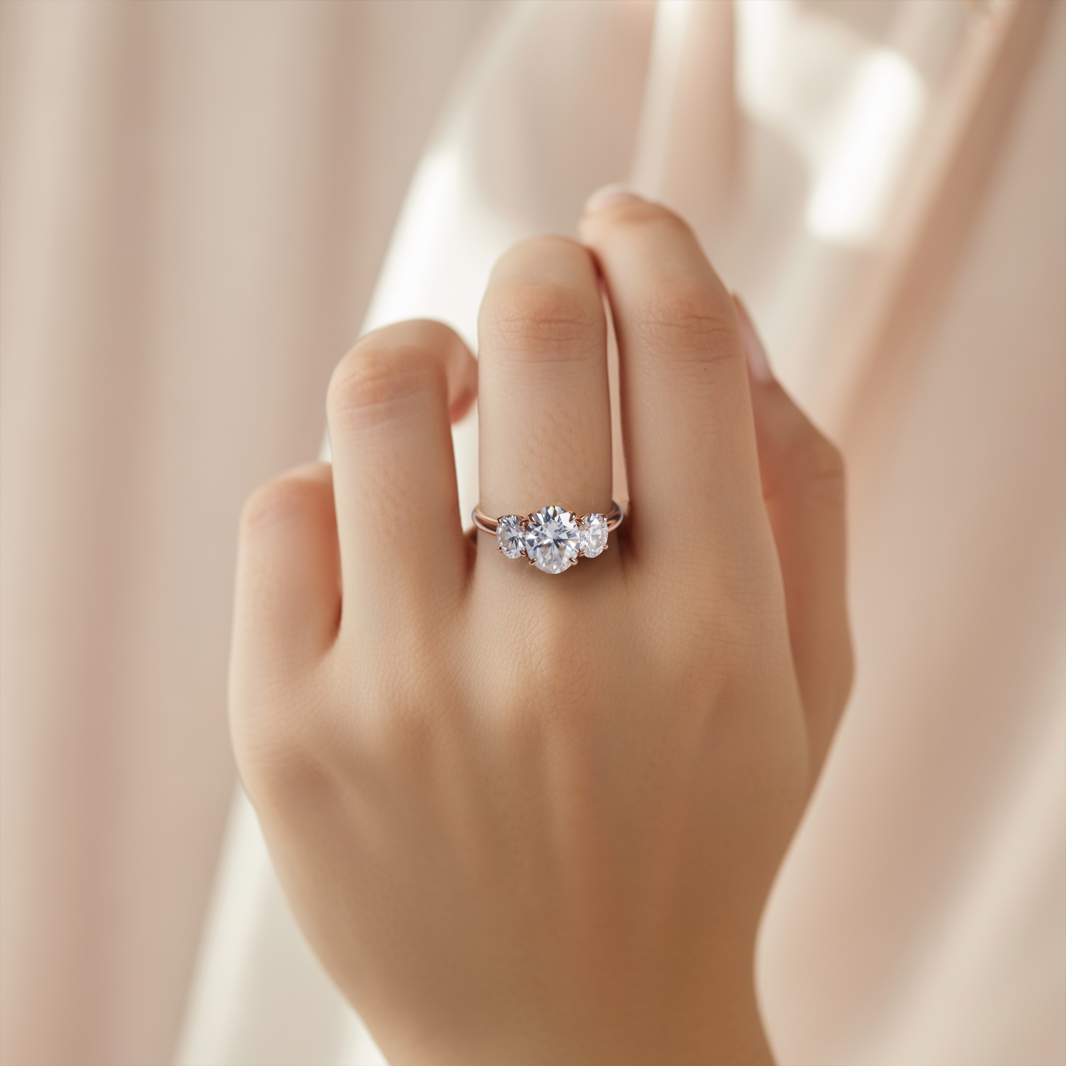 ルナ - スリーストーン モアッサナイトリング