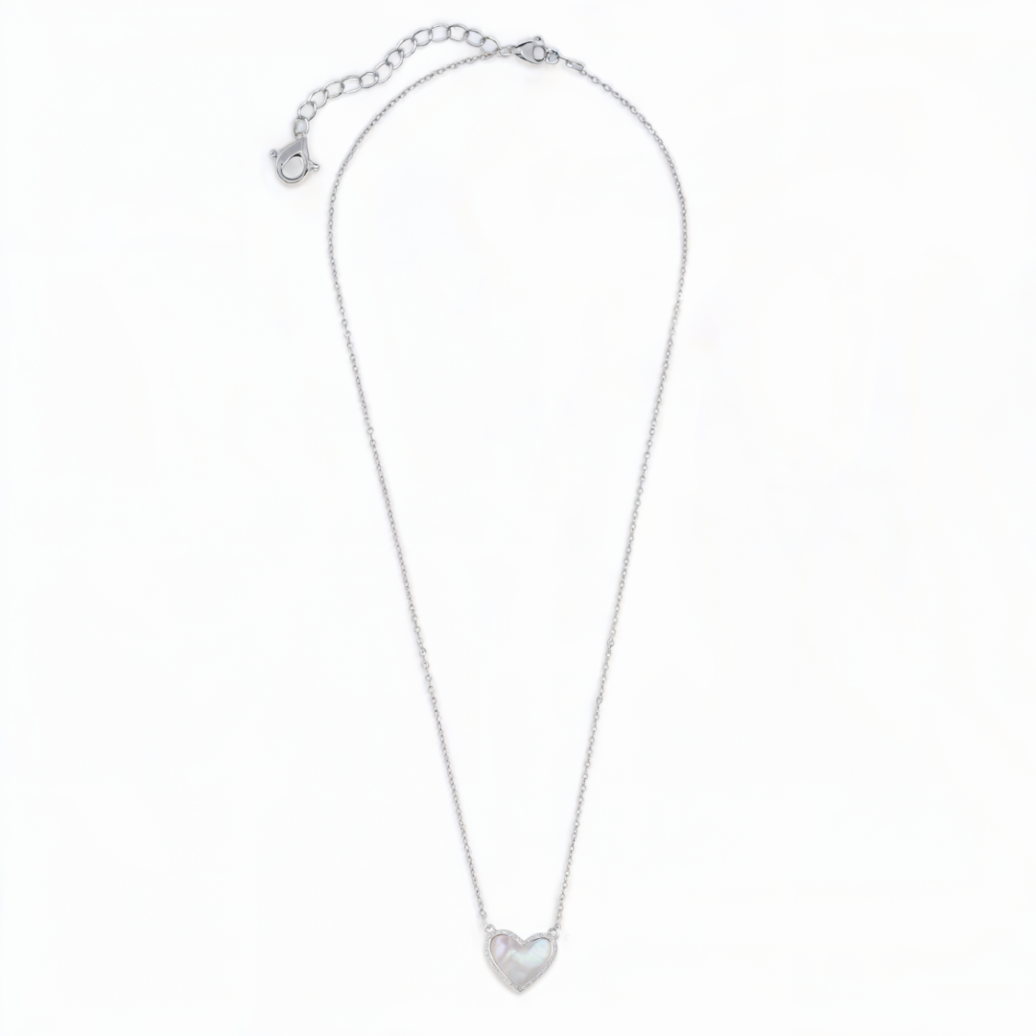 カーブしたハートのペンダントネックレス