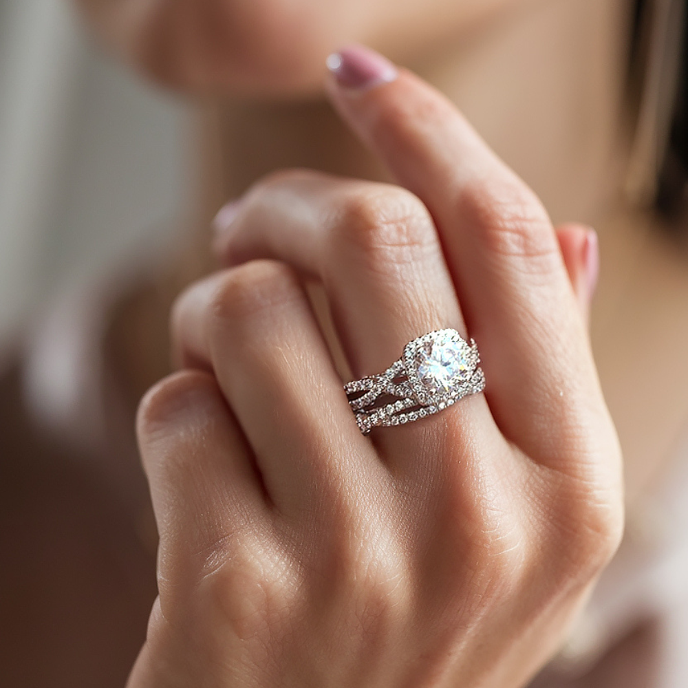 ラウンドカット 2点 ダイヤモンド ブライダルリングセット