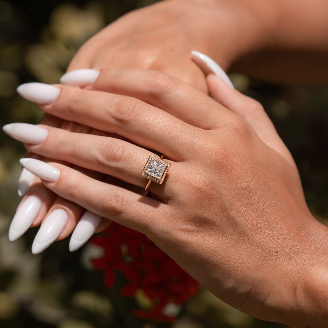 オリビア - ゴールド