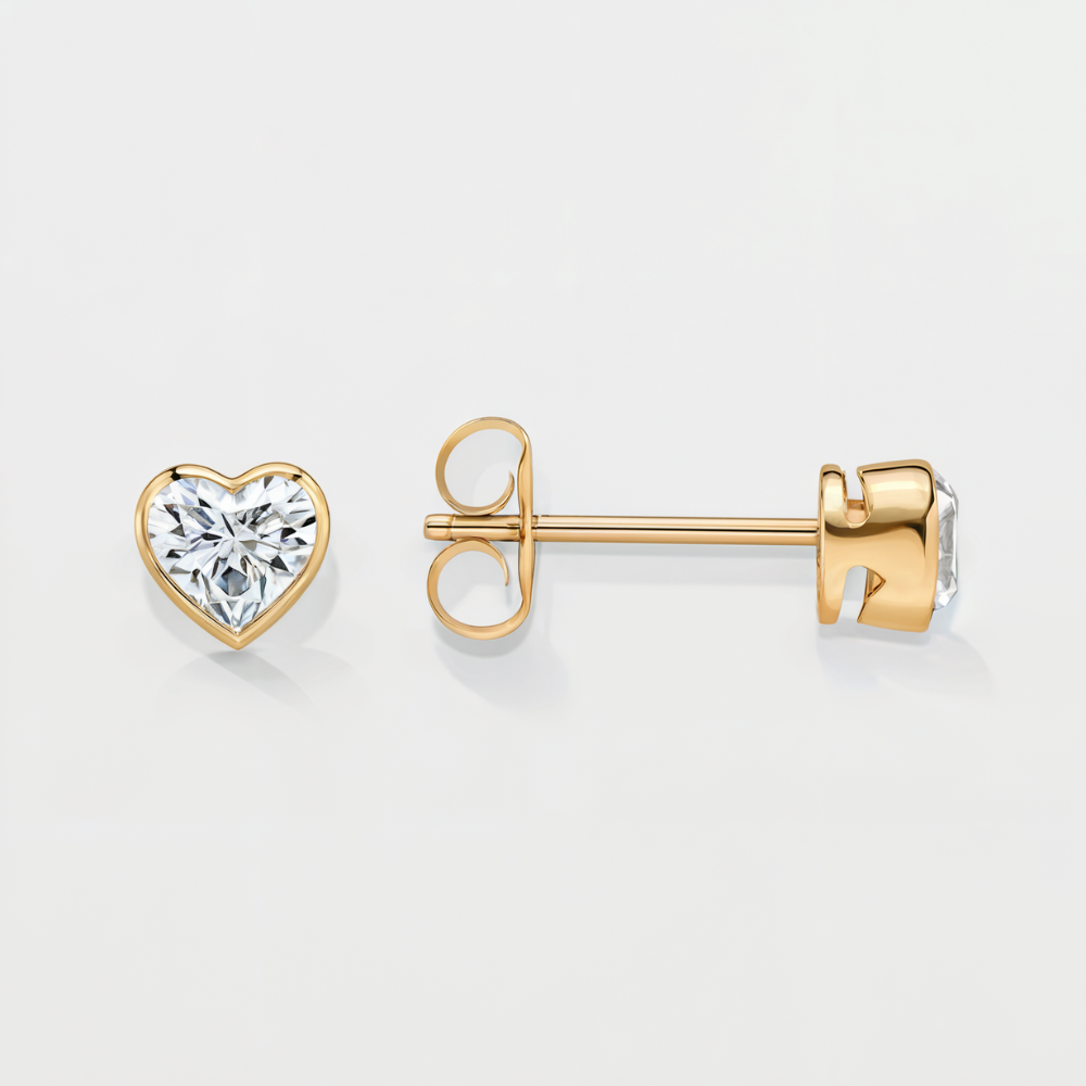 ハート型スタッドピアス