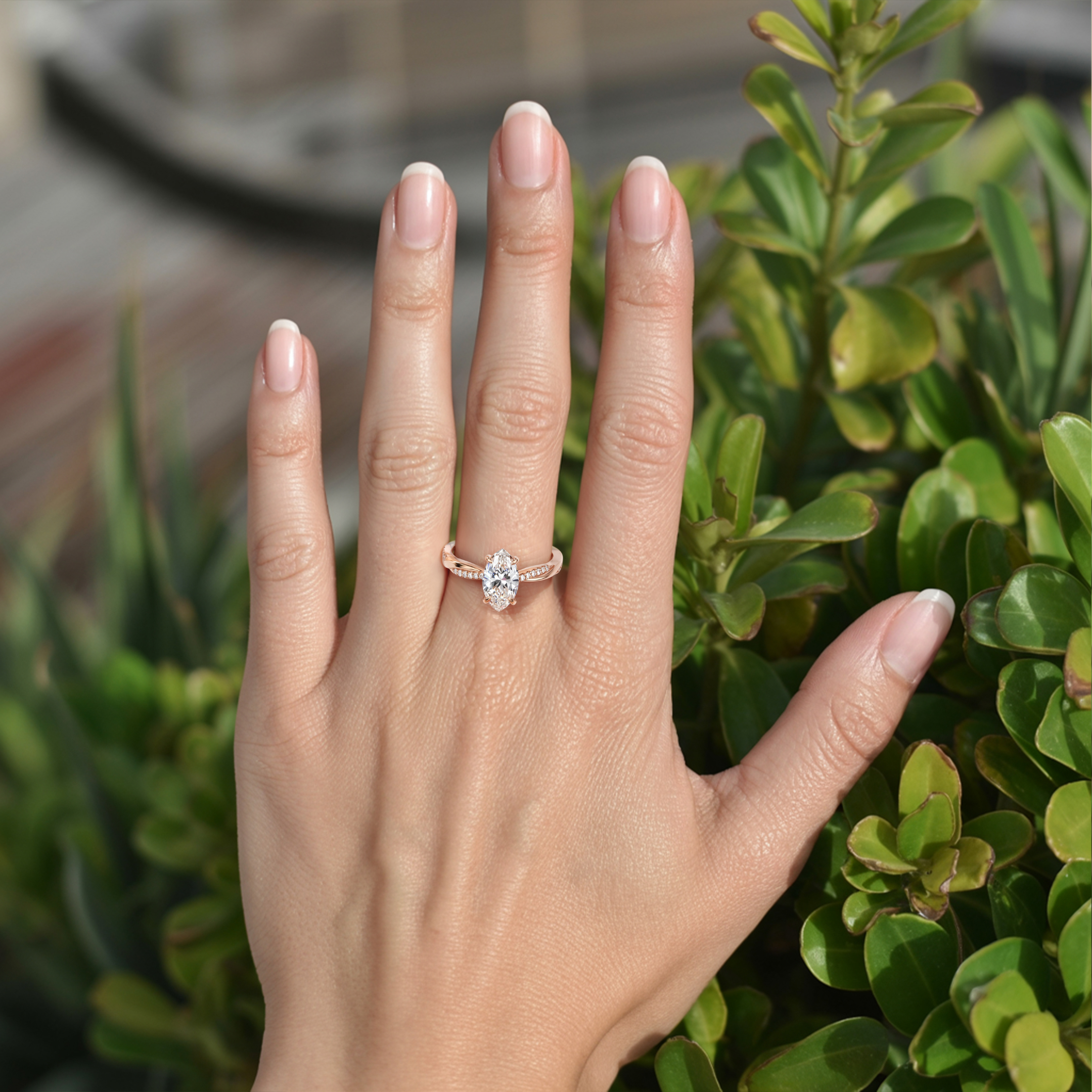 ツイストバンド 1CT マーキスカット モアッサナイトリング