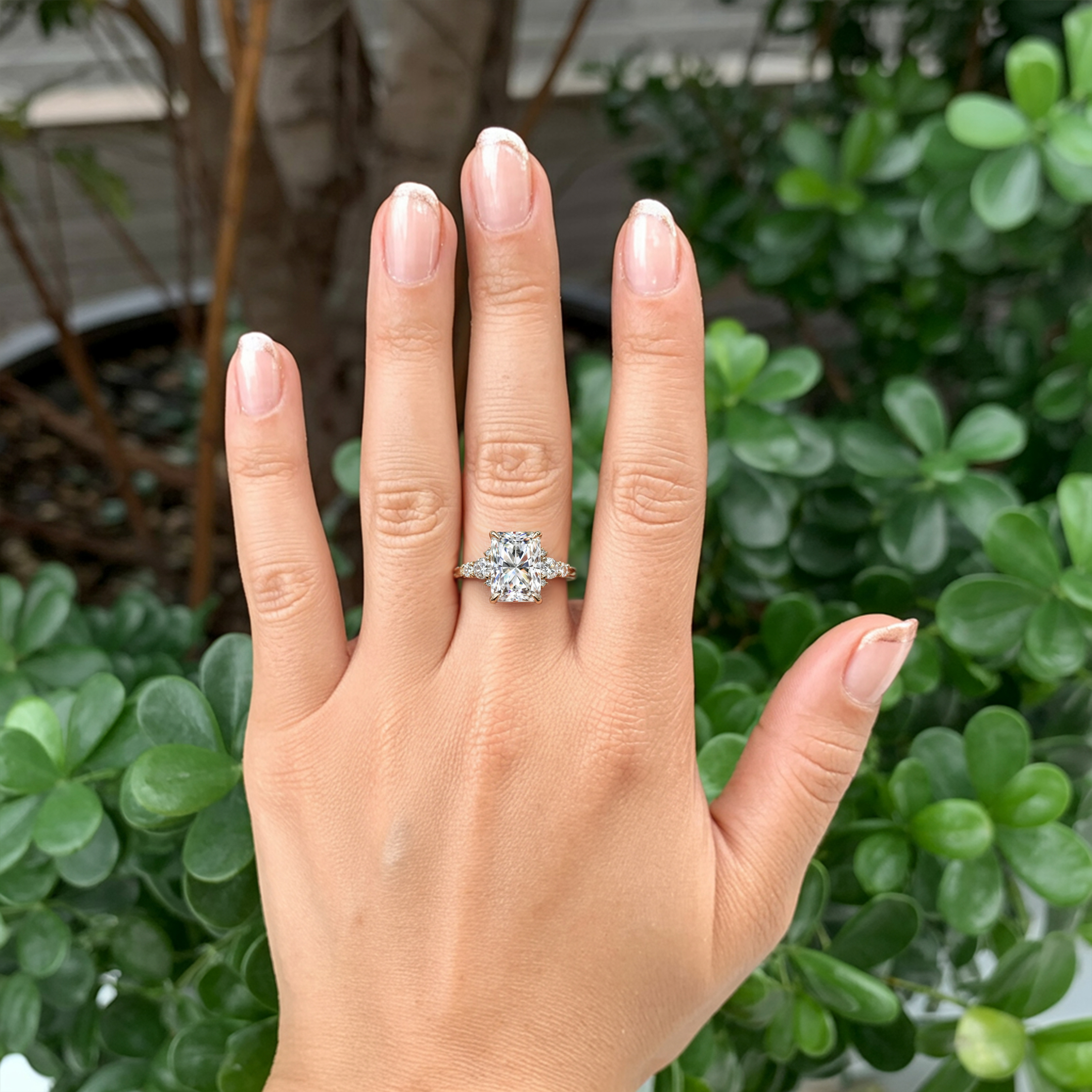 ベラ ジュエル ラディアントカット モアッサナイトリング