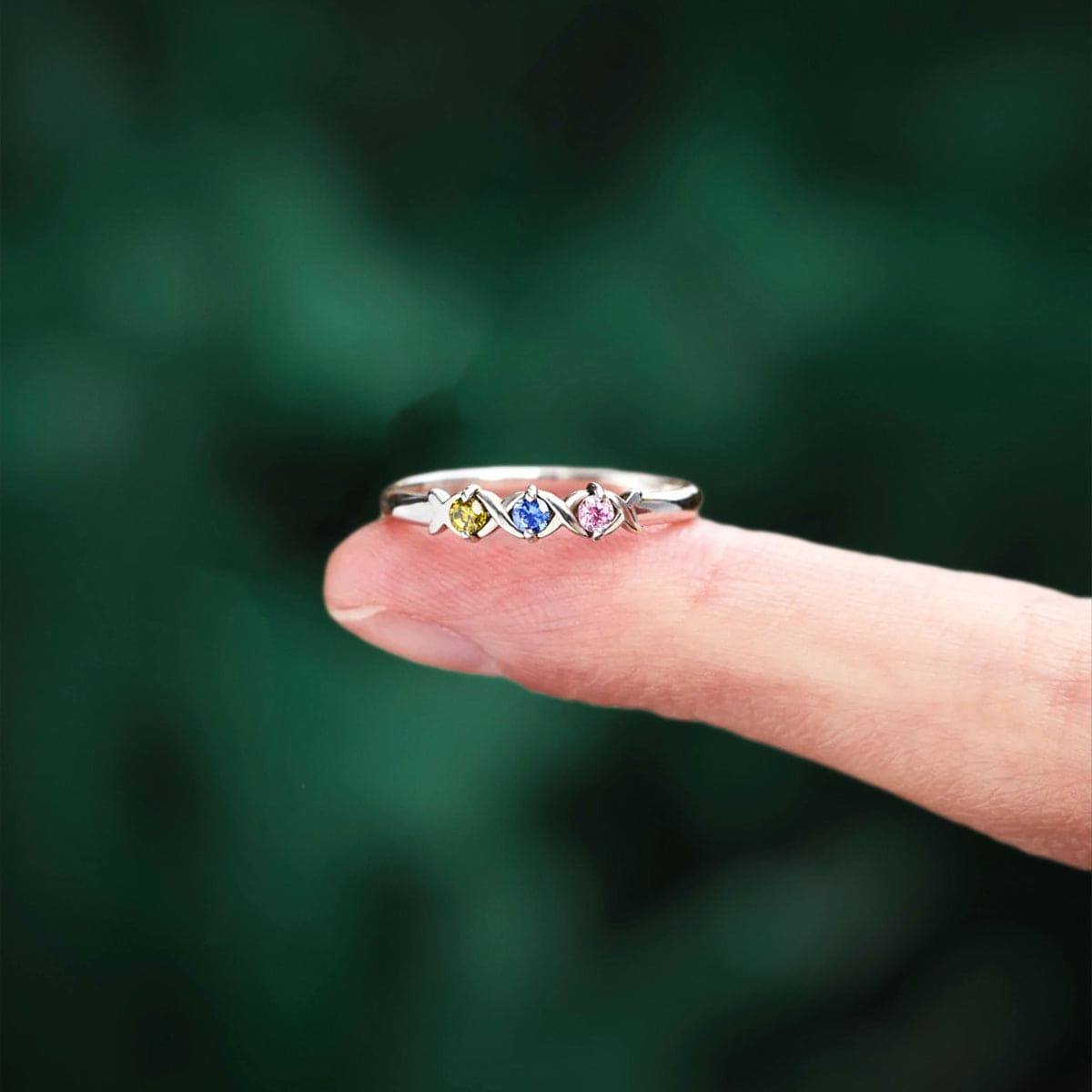 パーソナライズされた家族の誕生石クロワッサンリング - S925スターリングシルバー