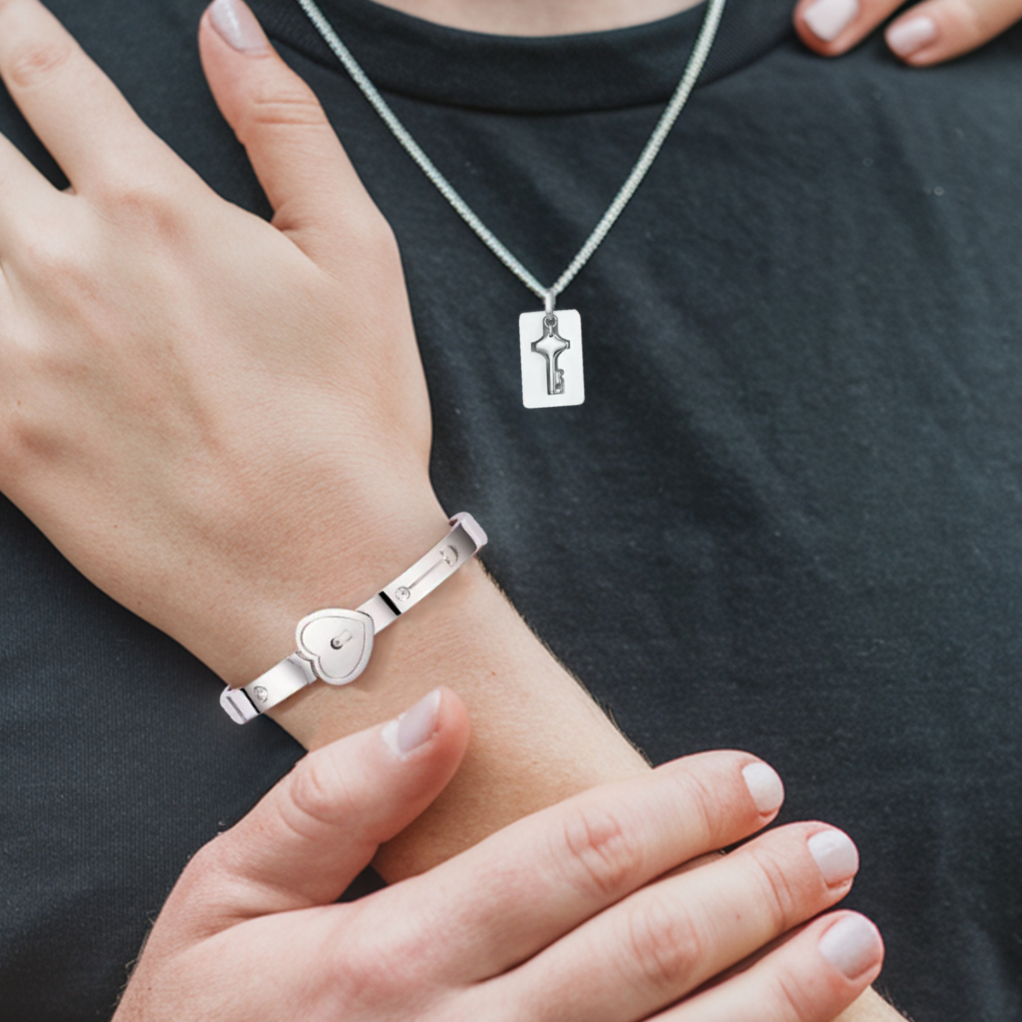 カップル向けキー&ロックネックレス&ブレスレットセット