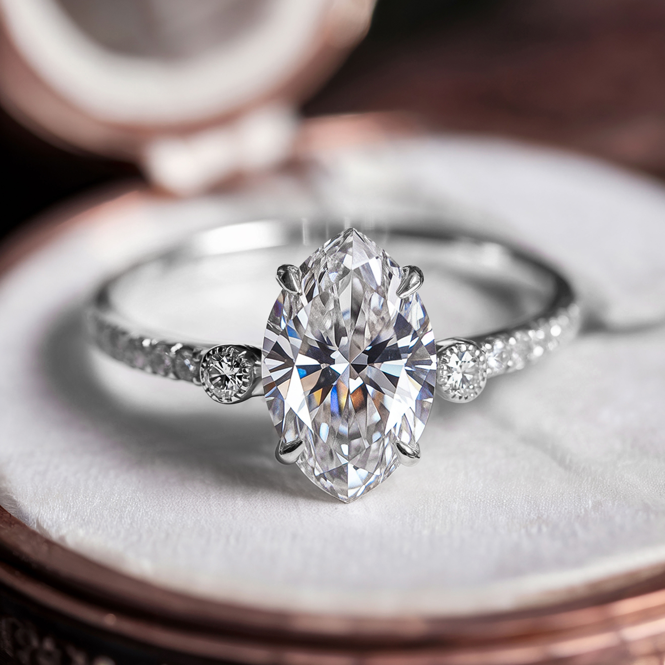 The Luna | 未来の妻へ — マーキスカット モアッサナイトリング