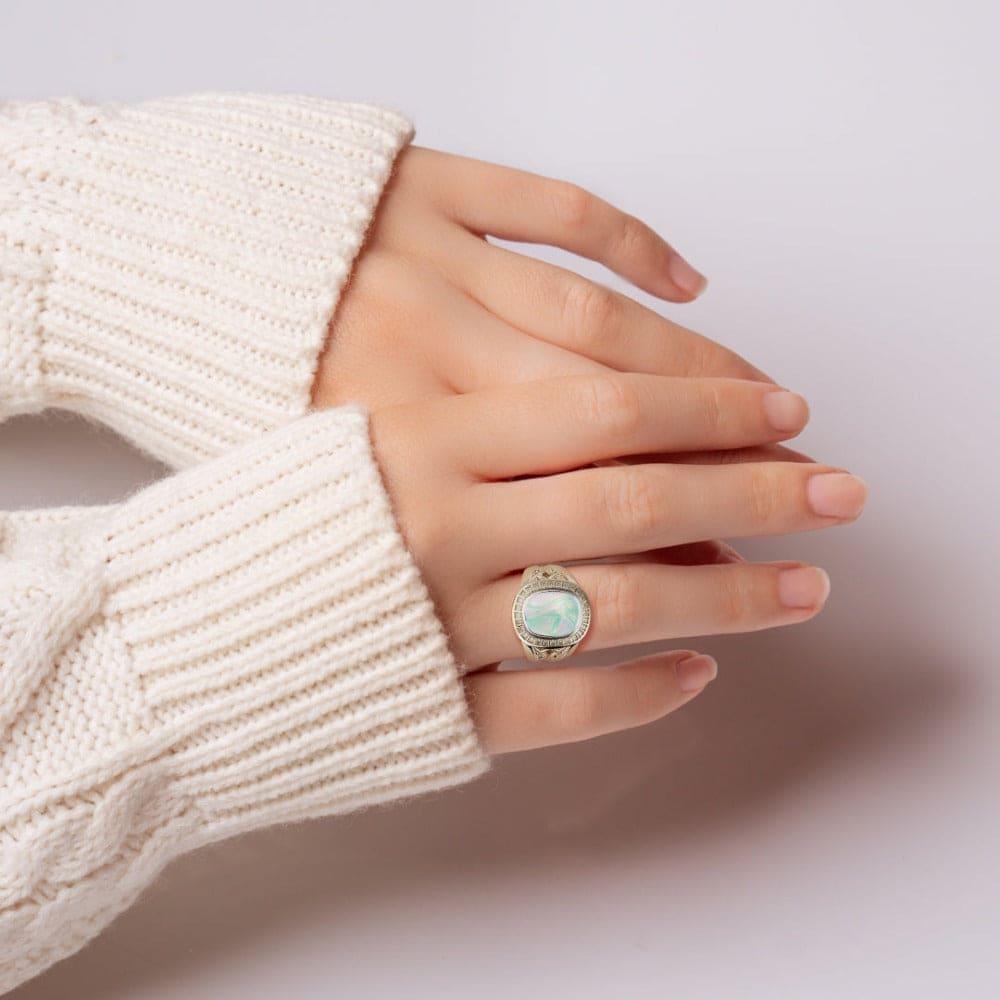 Sueño perlado: anillo esculpido en nácar - Plata de ley S925