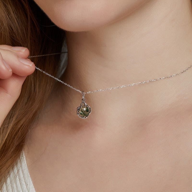 <セルティックノット 天然モスアゲート ペンダントネックレス - S925スターリングシルバー>