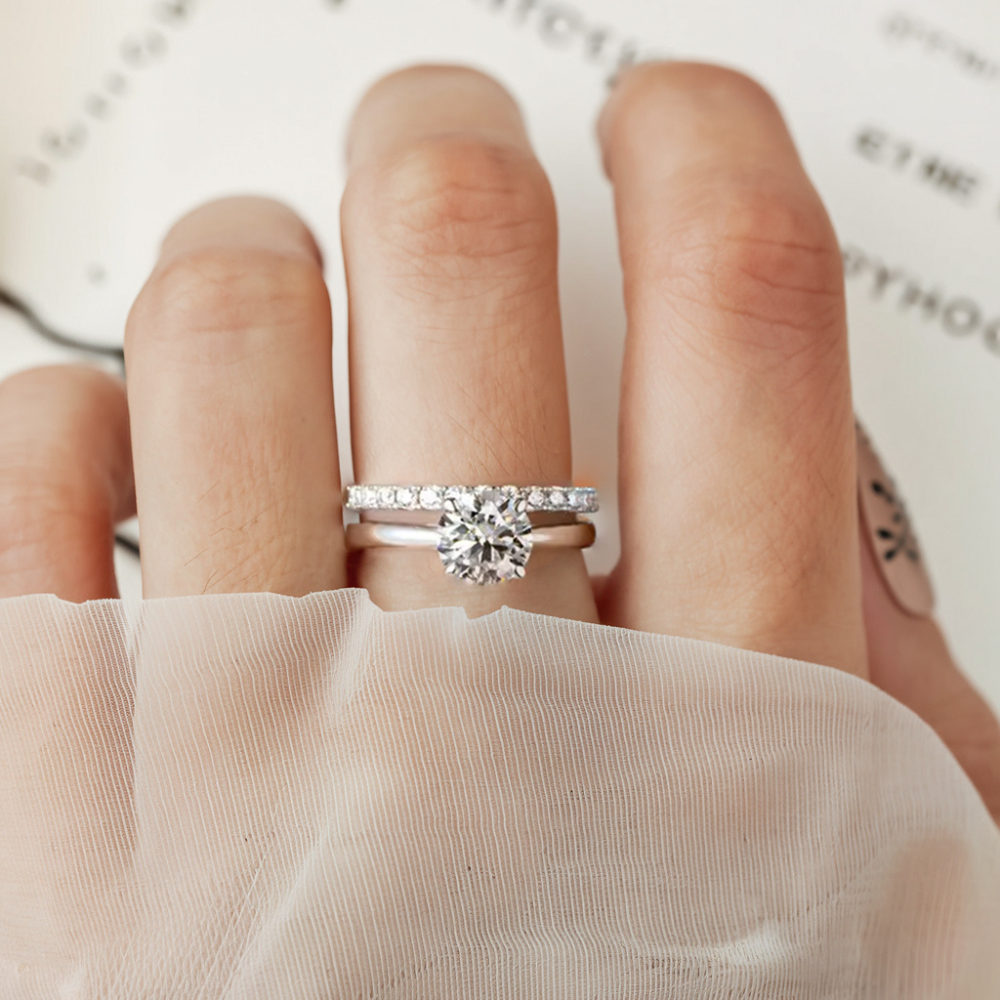 2CT ラウンドカット モアッサナイト エンゲージリングセット