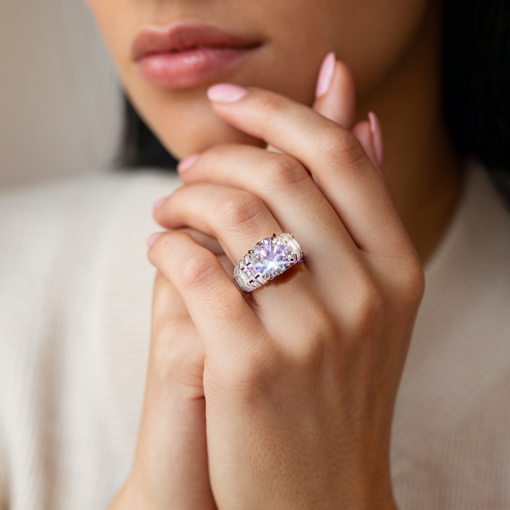 ウルトラスパークル 5CT ラウンドカット モアッサナイトリング