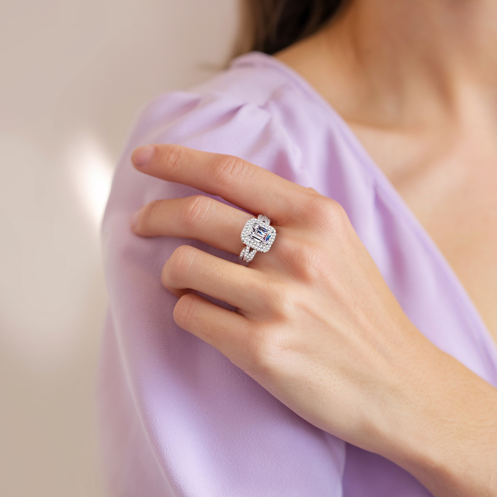 2CT エメラルドカット ダブルヘイロー モアッサナイトリング