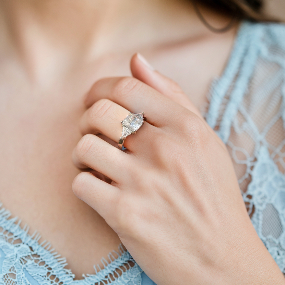 3CT ソリティア 3ストーン モアッサナイトリング