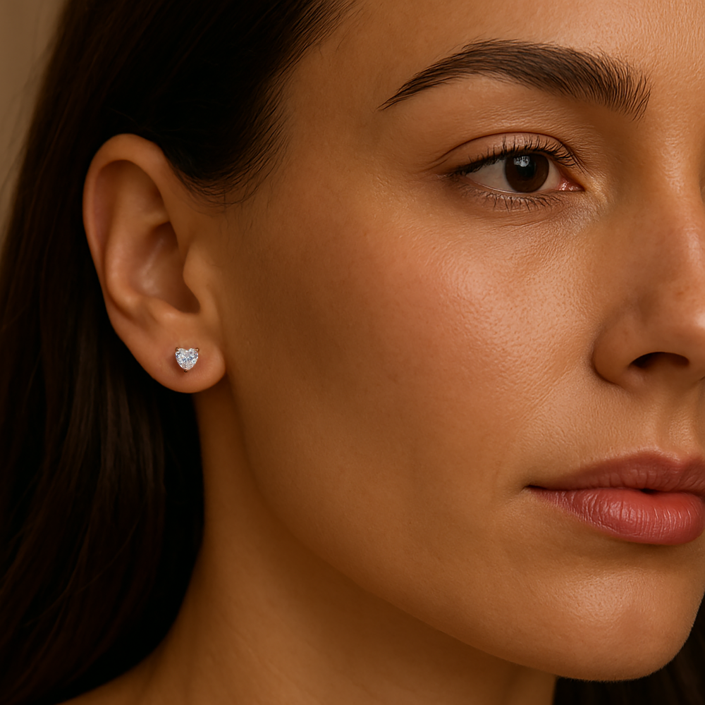 <p>ハート型ダイヤモンドイヤリング</p>