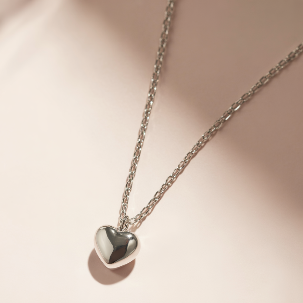 リーバ シルバー チャンキー ハート ネックレス