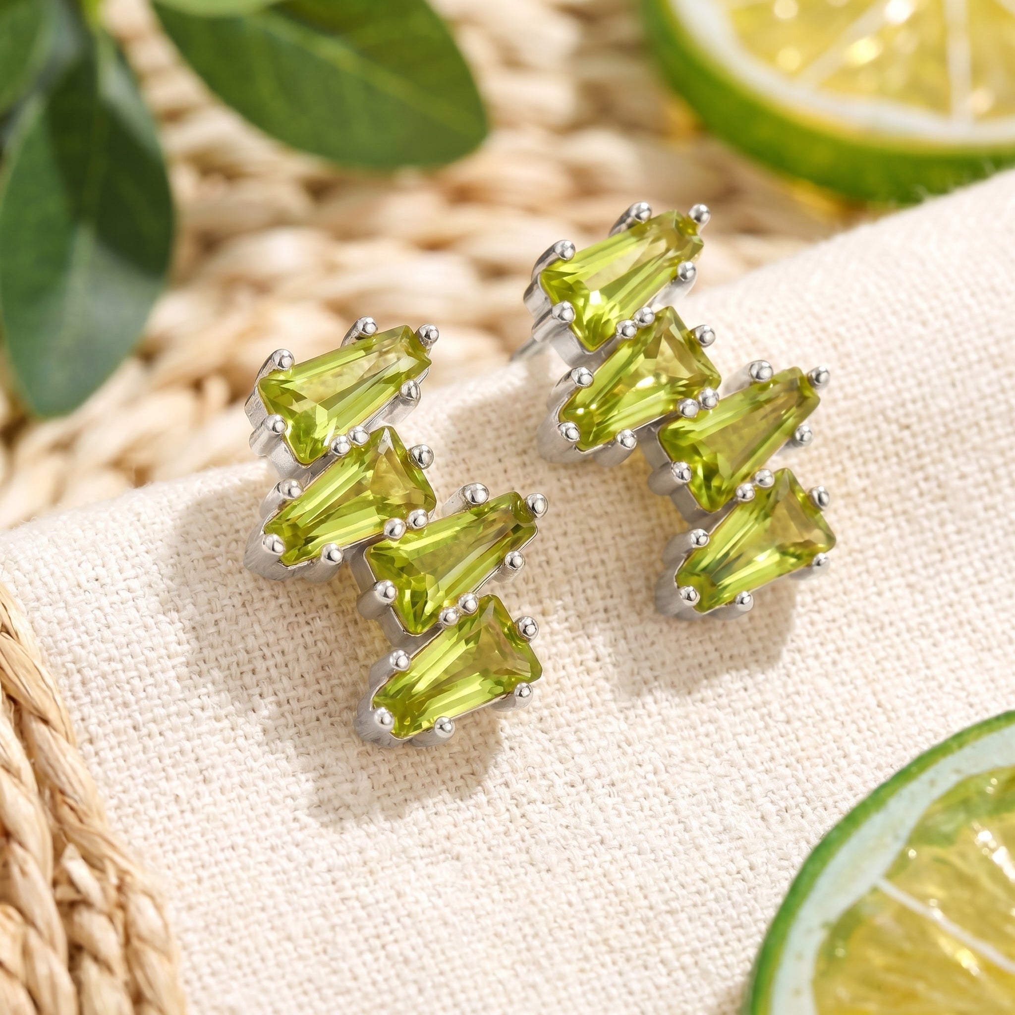 the-zephyraea-vine-18k-gold-vermeil in silver finish