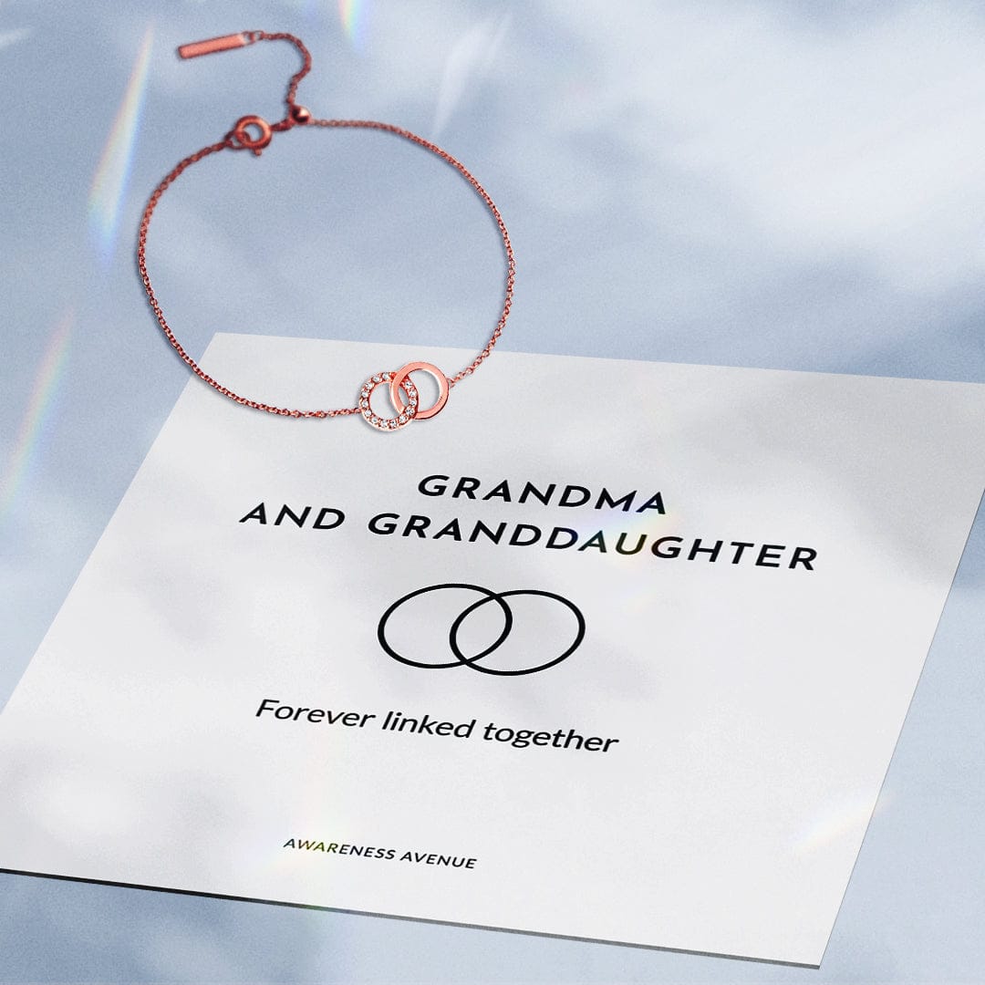 おばあちゃん & 孫娘 | 永遠に繋がるブレスレット