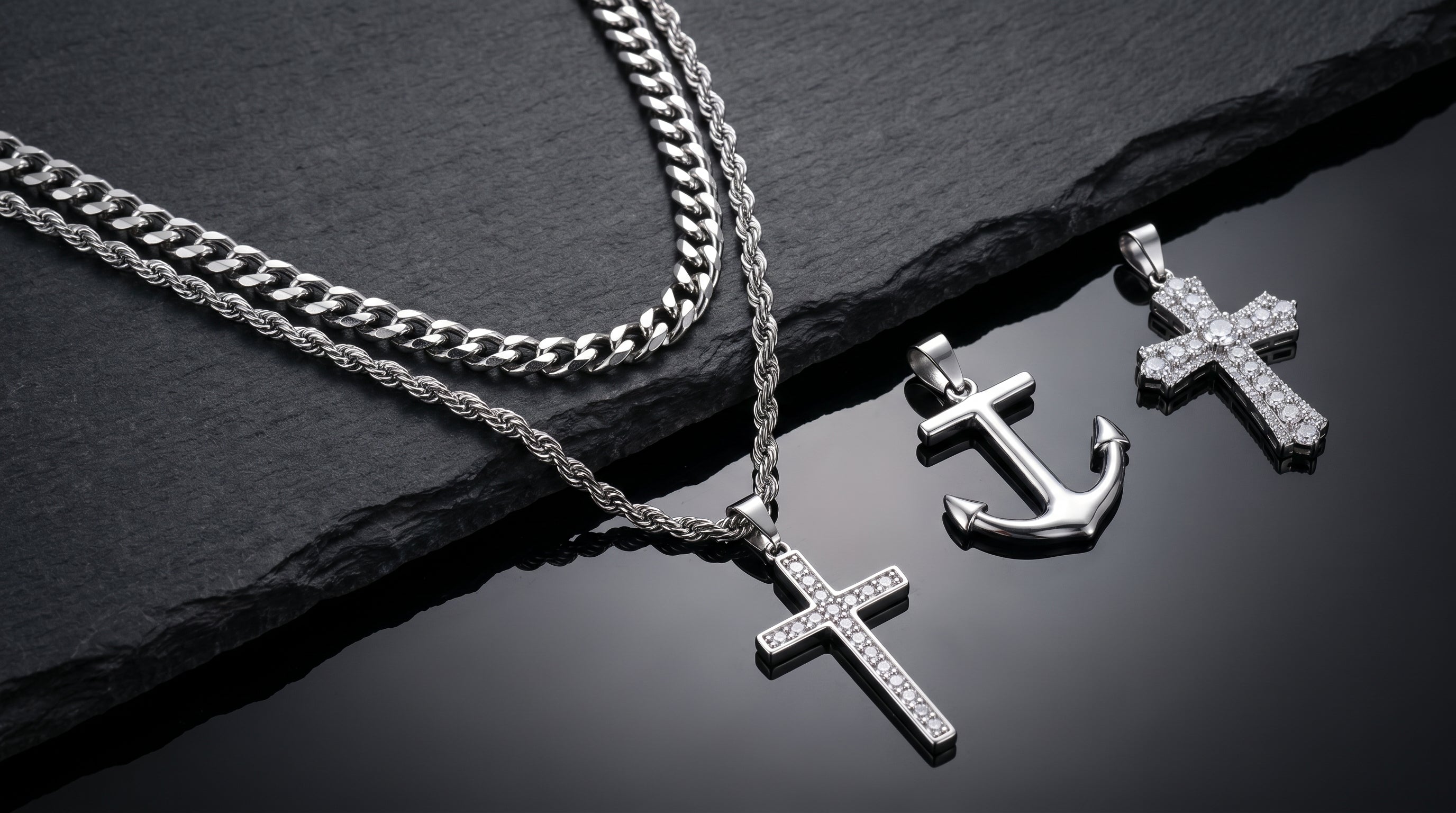 925 sterling silver mens pendant - hero image