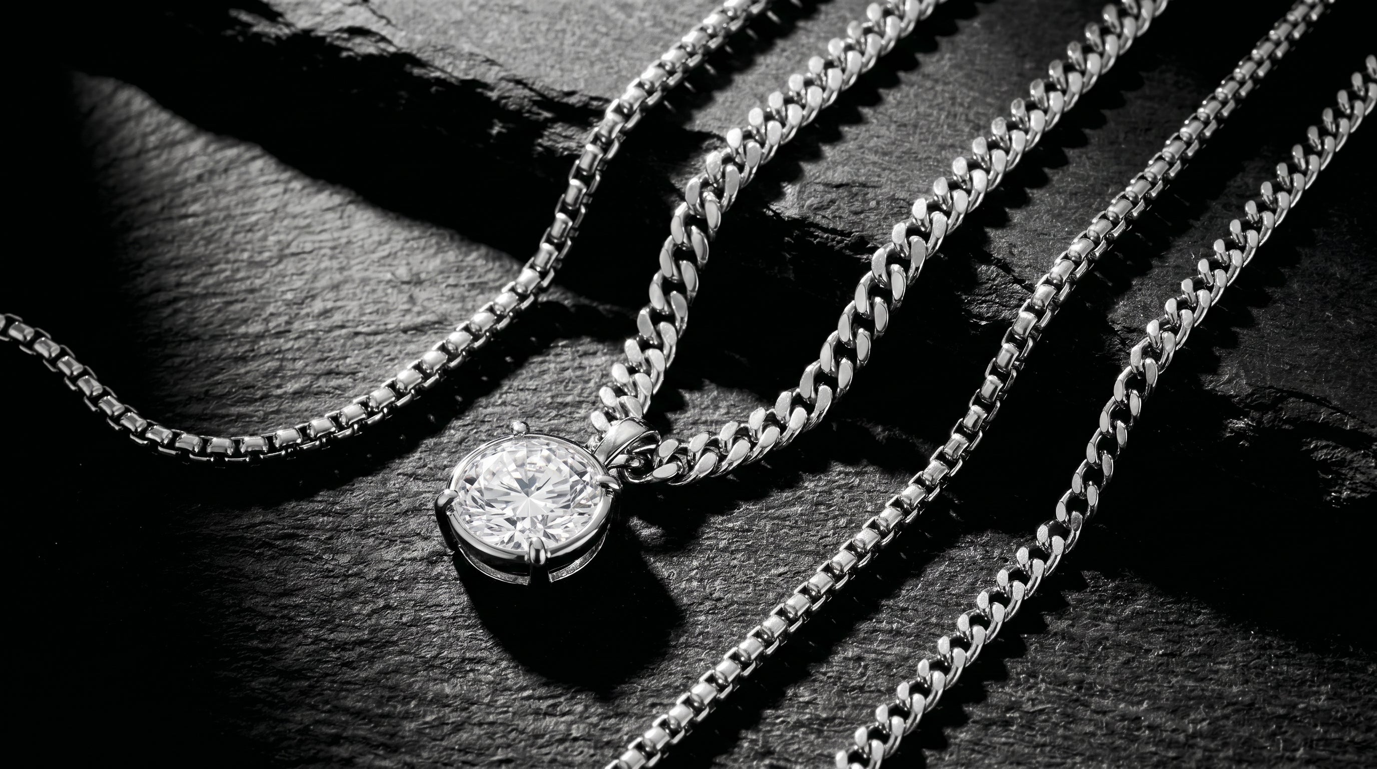 men's moissanite pendant - hero image