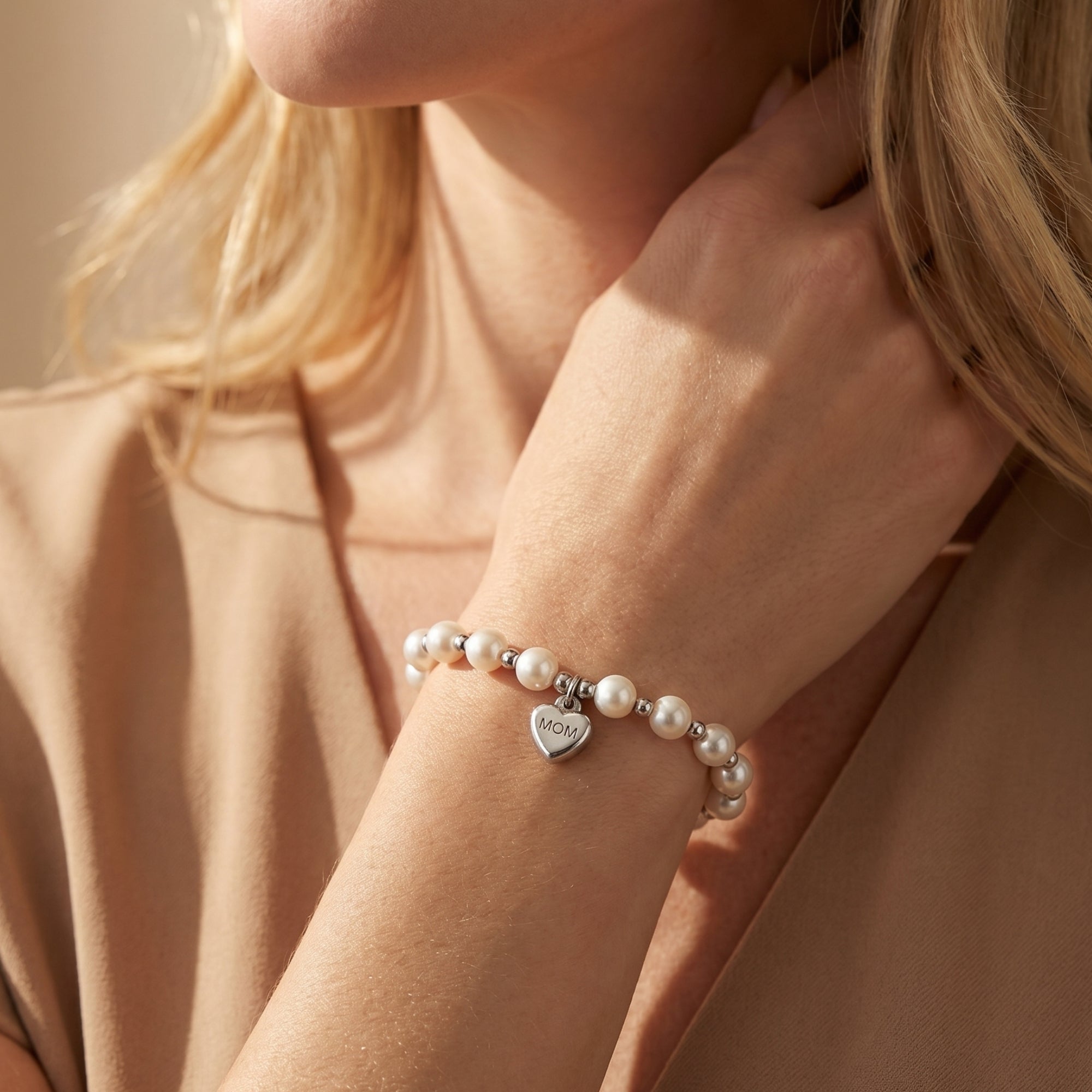 The Clara Pearl Bracelet