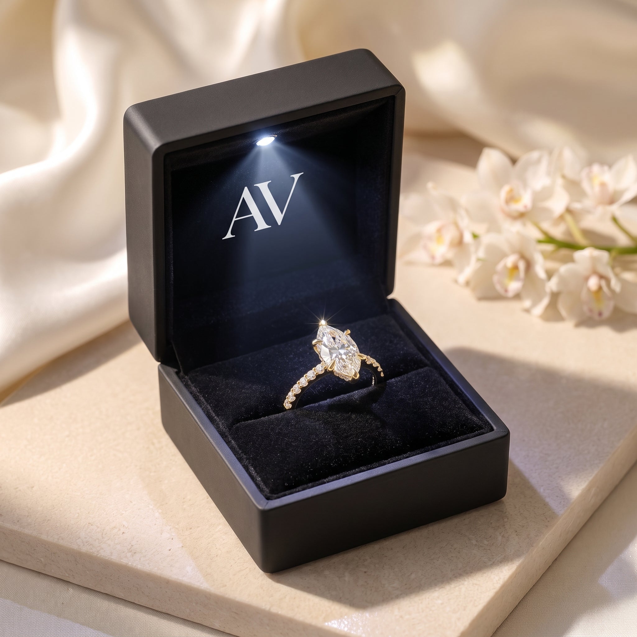 AI0009-MAR-1.5CT-PAVE-SOLIT - Premium LED Gift Box Presentation