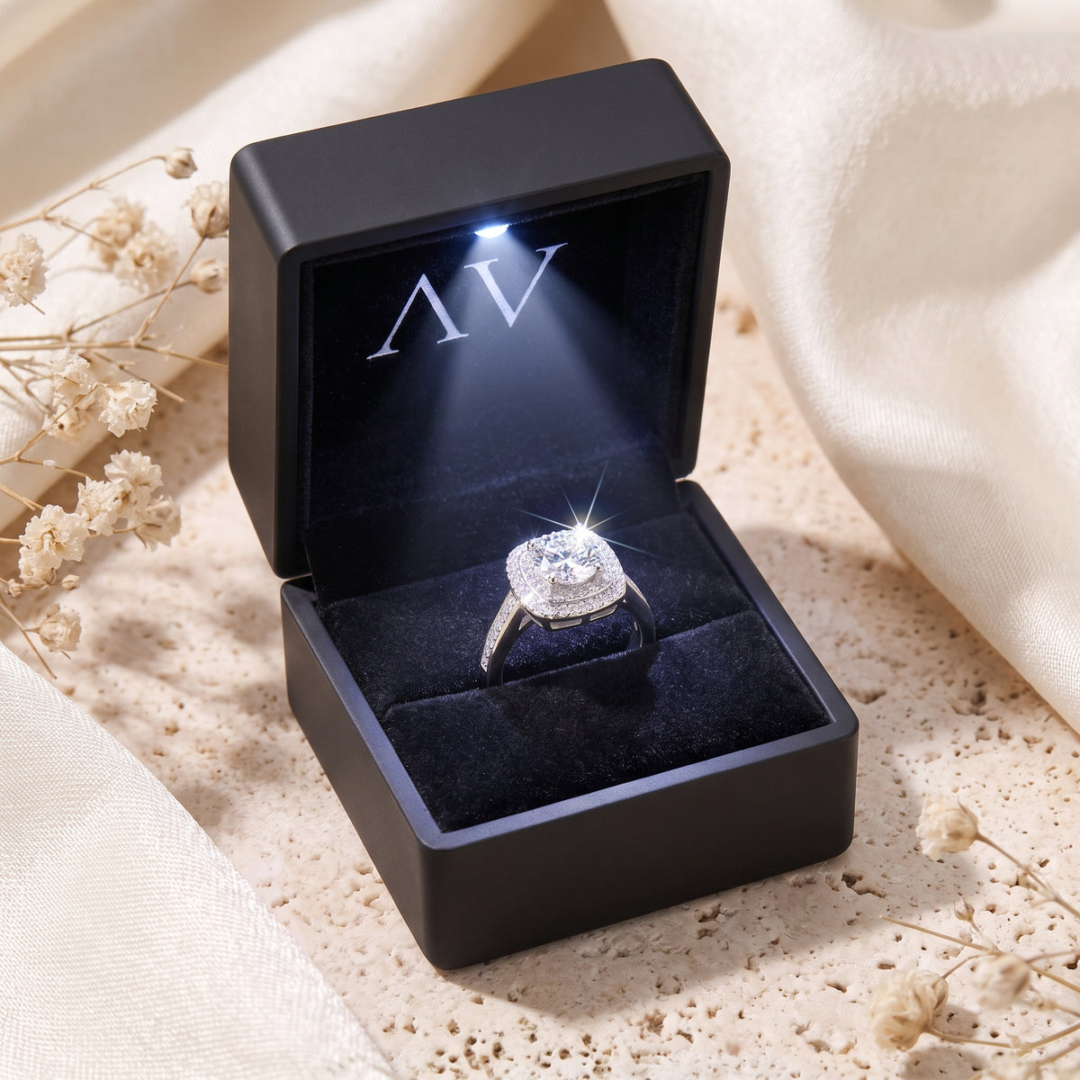YLQ4719-rings - Premium LED Gift Box Presentation