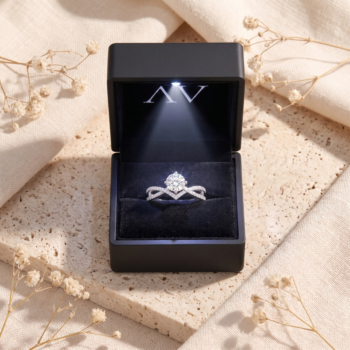 YLQ4844-rings - Premium LED Gift Box Presentation