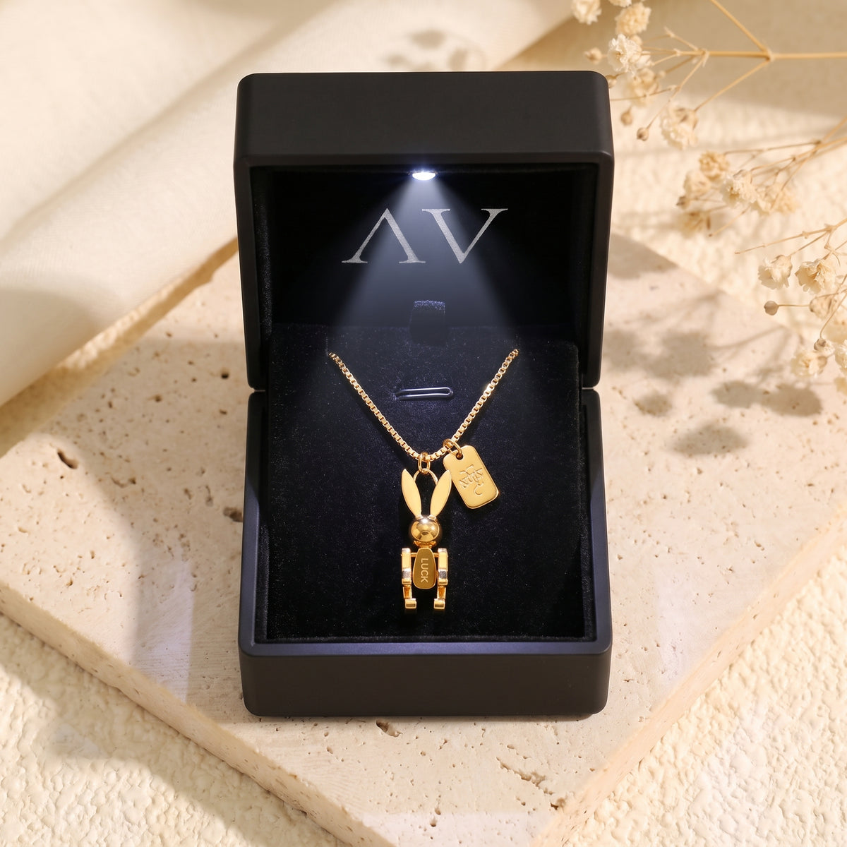 YLQ48993-NECKLACE - Premium LED Gift Box Presentation