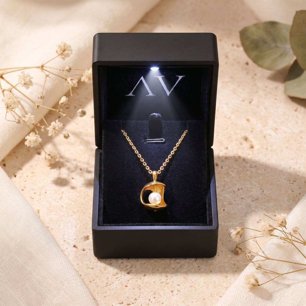 YLQ49068-NECKLACE - Premium LED Gift Box Presentation