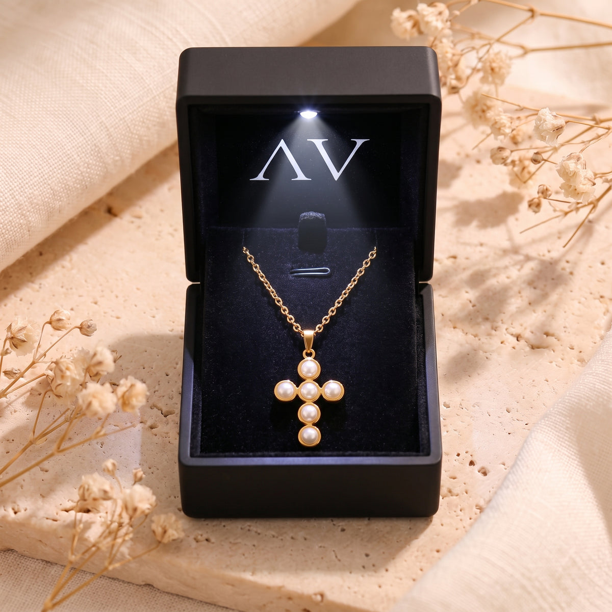 YLQ49146-NECKLACE - Premium LED Gift Box Presentation