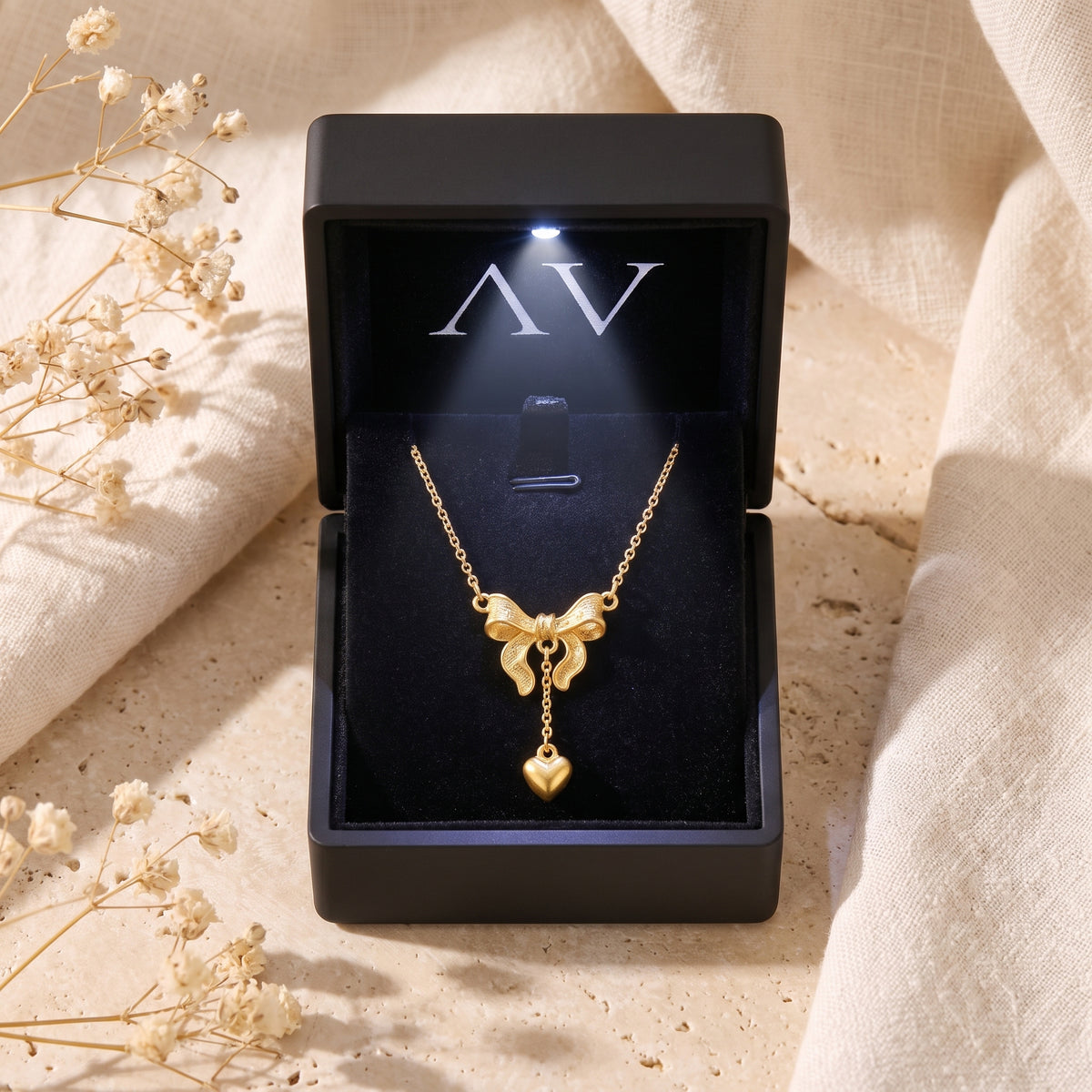YLQ49173-NECKLACE - Premium LED Gift Box Presentation