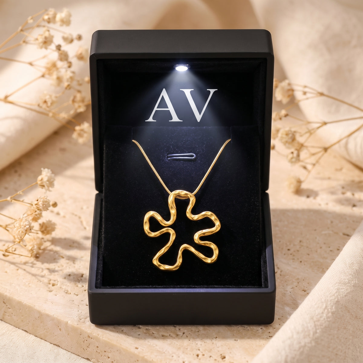 YLQ49198-NECKLACE - Premium LED Gift Box Presentation