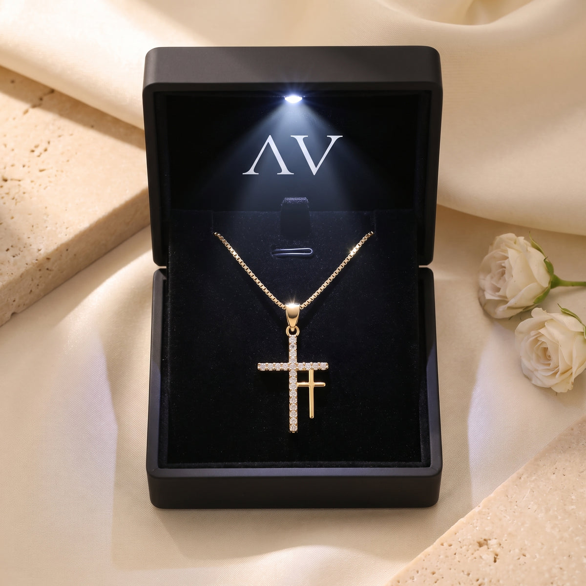 YLQ49280-NECKLACE - Premium LED Gift Box Presentation