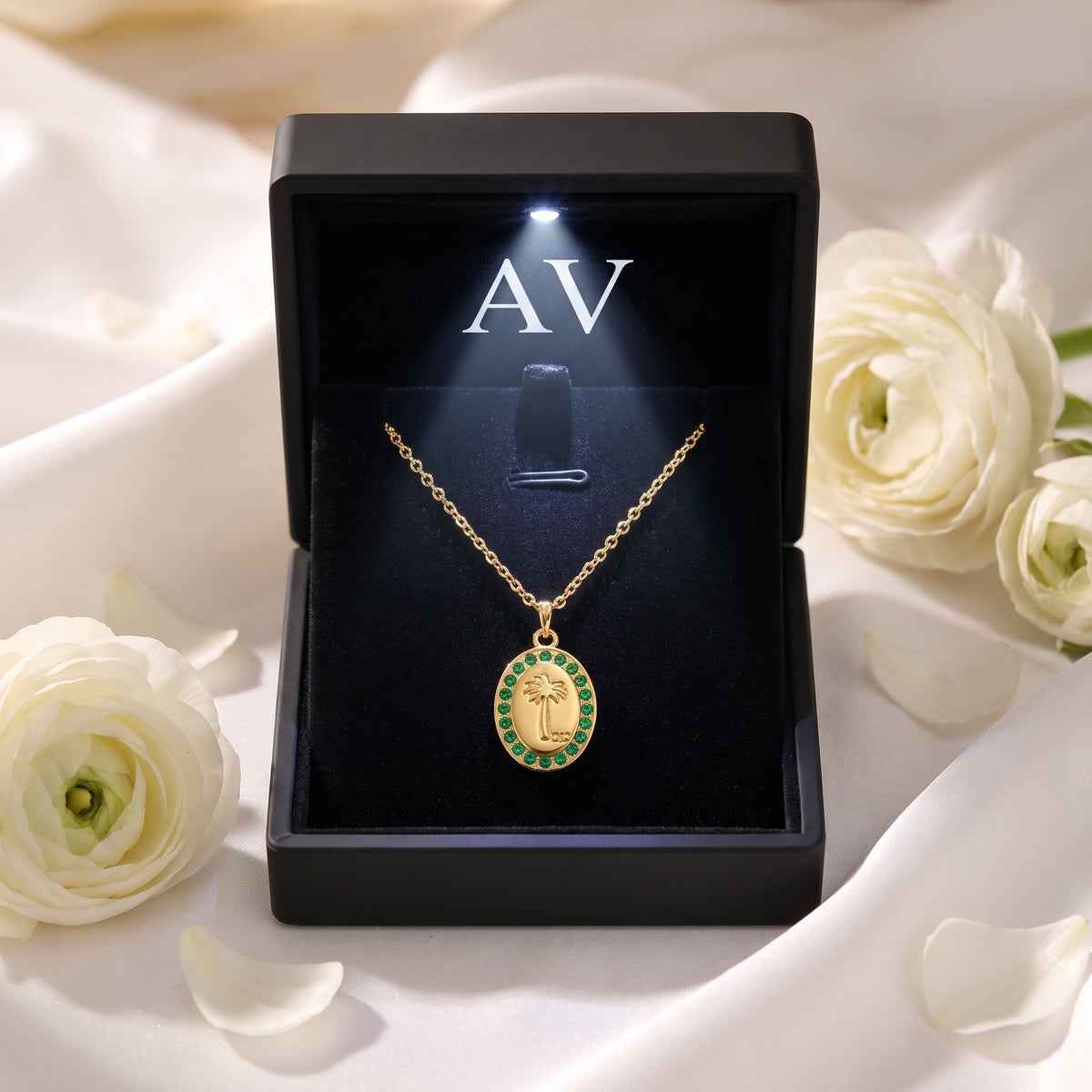 YLQ49288-NECKLACE - Premium LED Gift Box Presentation