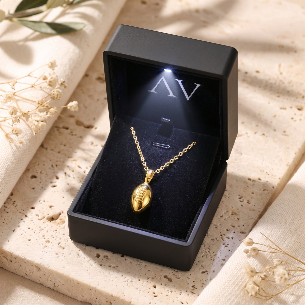 YLQ49298-NECKLACE - Premium LED Gift Box Presentation