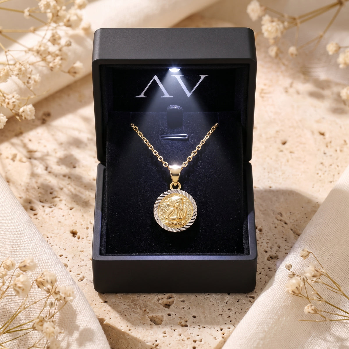 YLQ49302-NECKLACE - Premium LED Gift Box Presentation