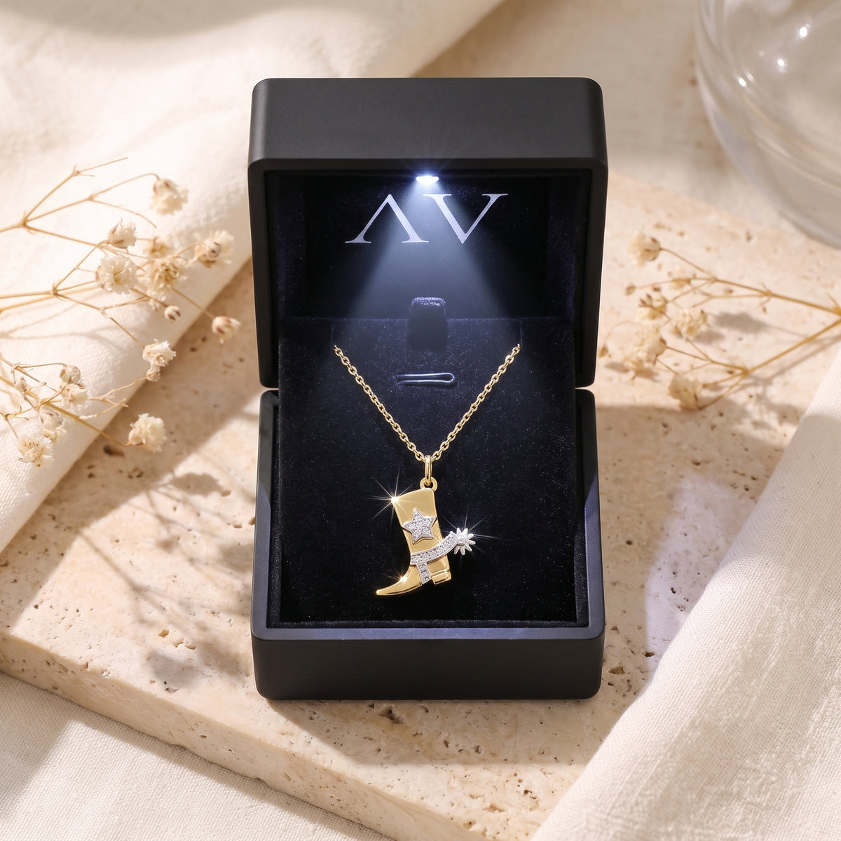 YLQ49319-NECKLACE - Premium LED Gift Box Presentation