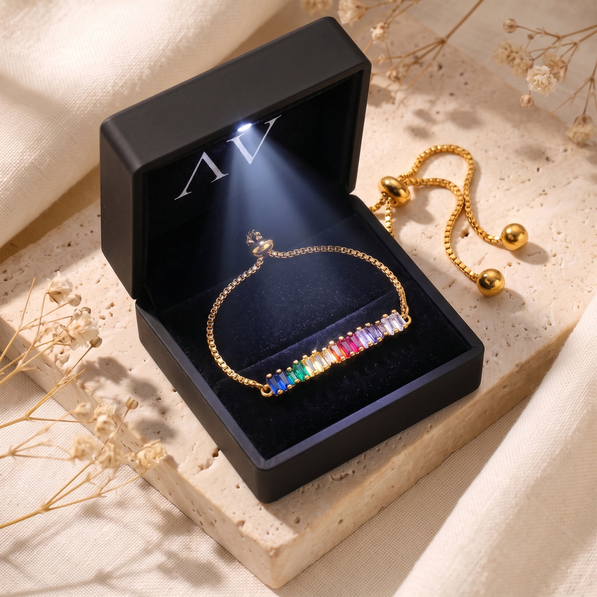 YLQ49398-bracelet - Premium LED Gift Box Presentation