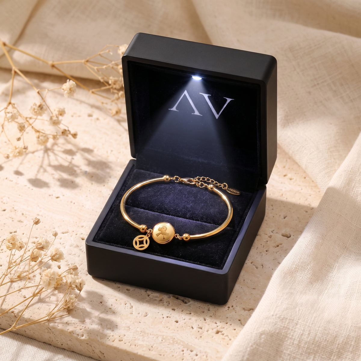 YLQ49419-bracelet - Premium LED Gift Box Presentation