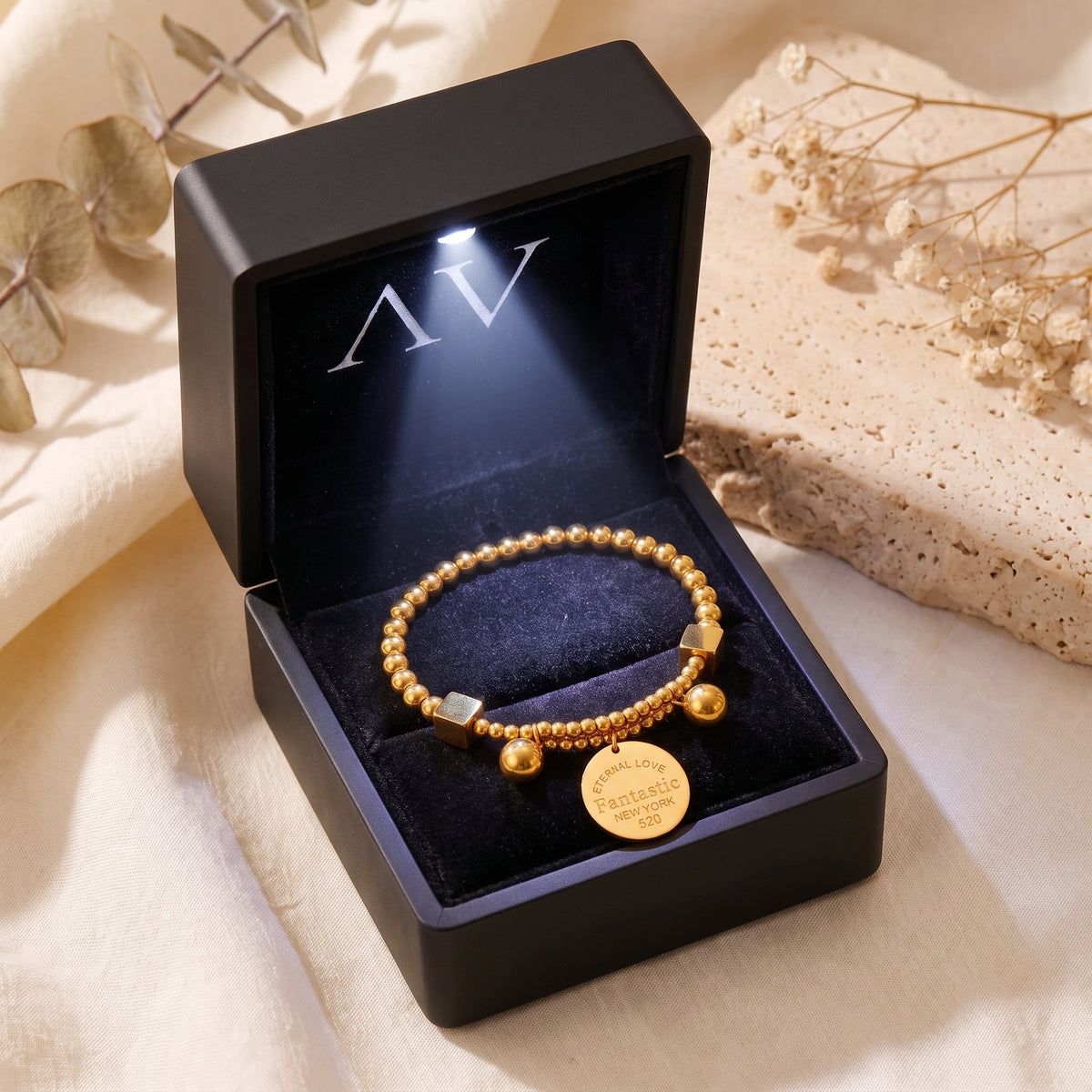 YLQ49431-bracelet - Premium LED Gift Box Presentation