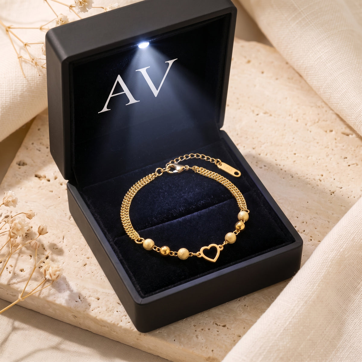 YLQ49462-bracelet - Premium LED Gift Box Presentation