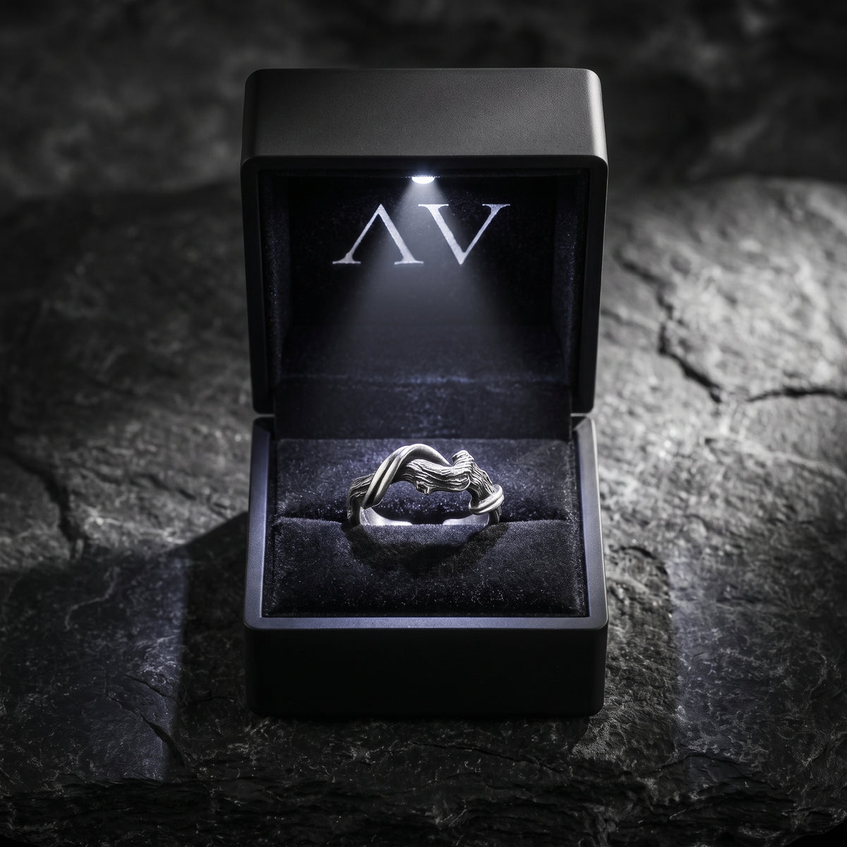 YLQ49969-rings - Premium LED Gift Box Presentation