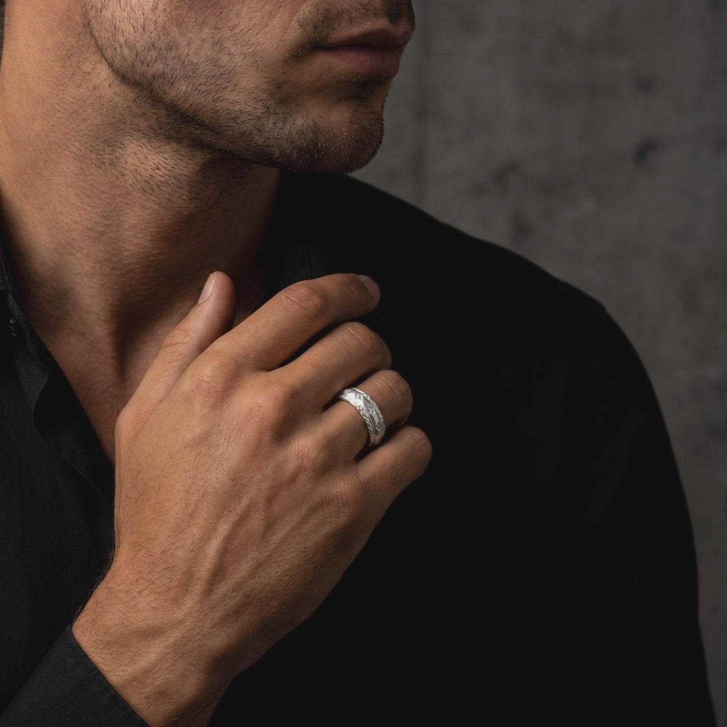 YLQ50162-rings lifestyle video